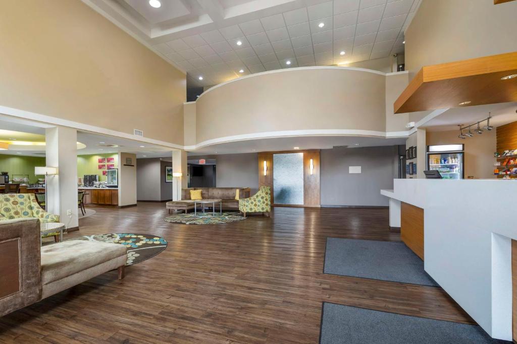 Posezení v ubytování Best Western Plus Patterson Park Inn