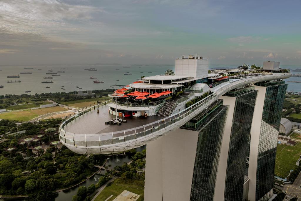 5 Rooftop Views That Deserve a Spot on Your Bucket List 5 Rooftop Views That Deserve a Spot on Your Bucket List