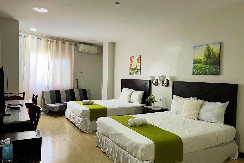 Venezia Suites Hotel Iloilo - Suite Familiale