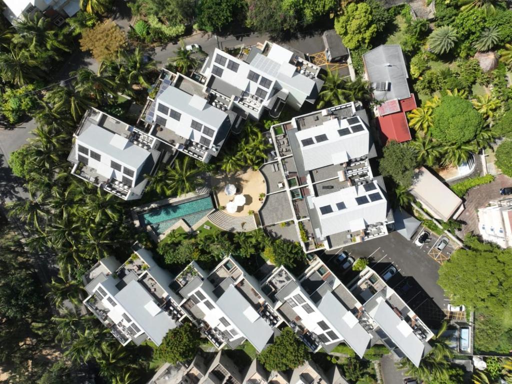 Seaside 3 suites Penthouse with Pool Gym & BBQ Terrace — photo 23