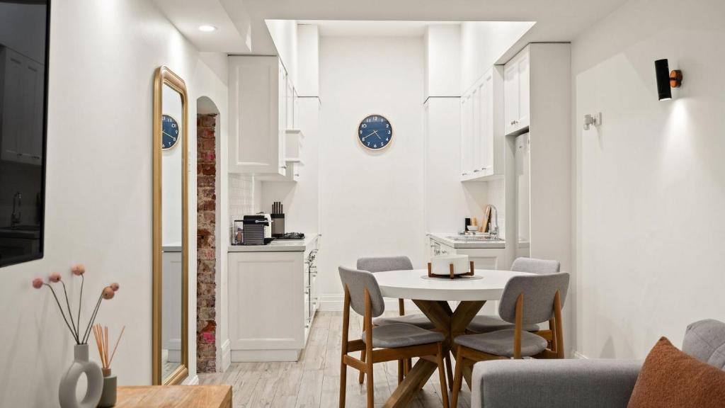 Gordon House Apartments - Resim 24