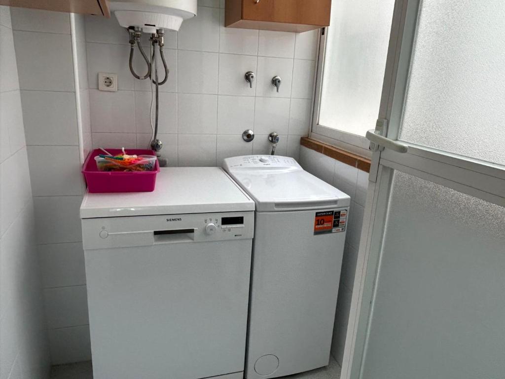 Kuchnia lub aneks kuchenny w obiekcie ESPACIOSO Y CENTRICO