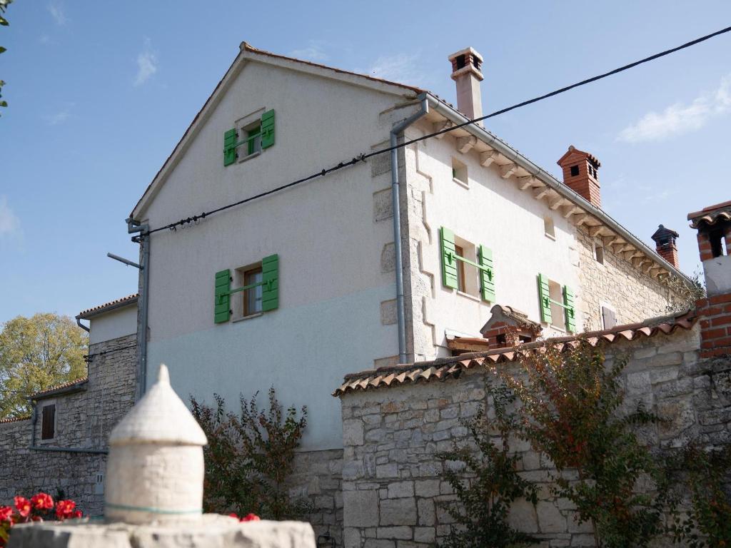 Fotografia z galérie ubytovania Traditional villa with private pool v destinácii Peresiji