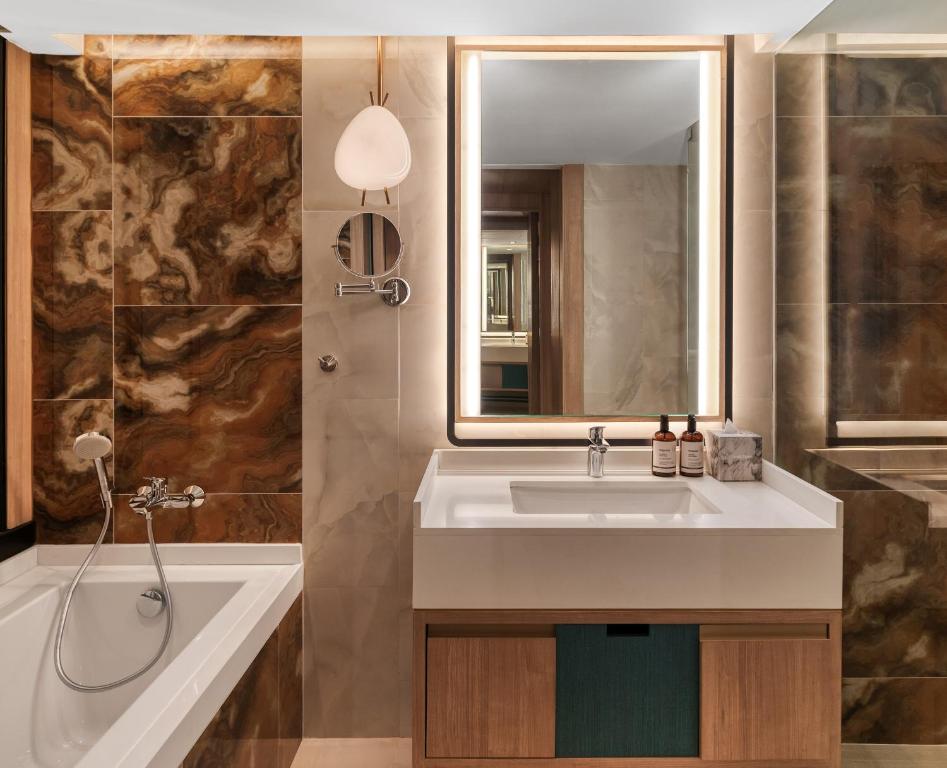 Dusit Thani Krabi Beach Resort - SHA Extra Plus - Club Deluxe King Room