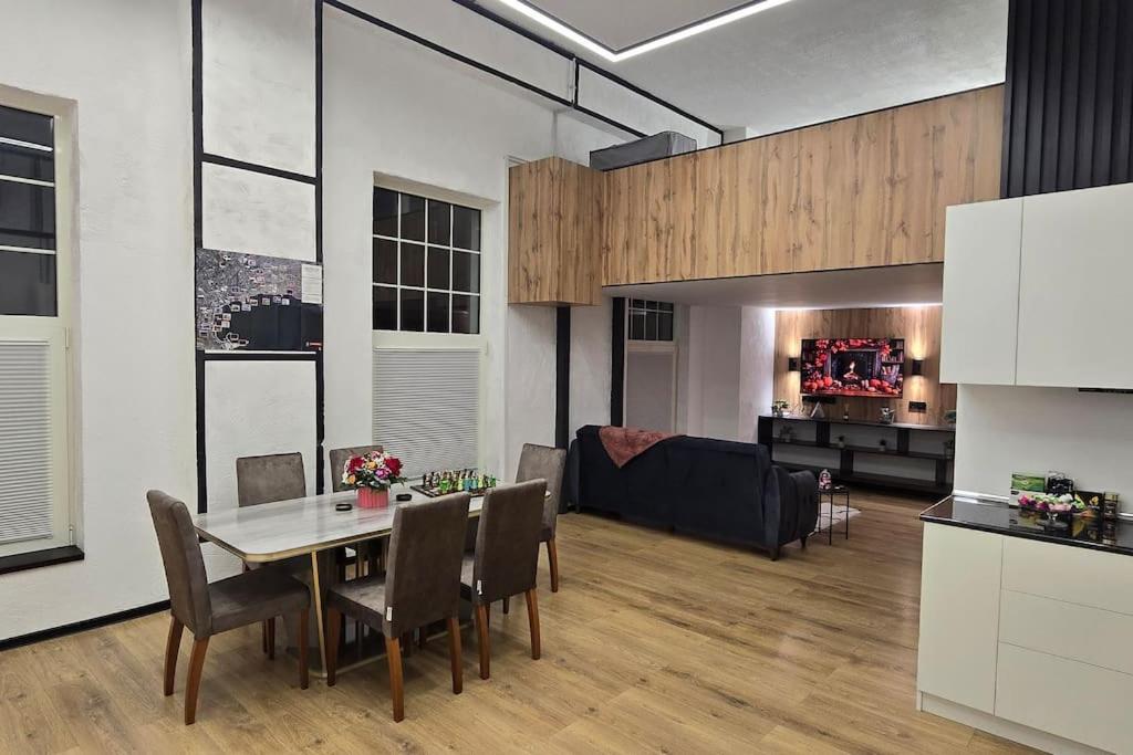 Dapur atau dapur kecil di Knightsbridge Seaside Duplex