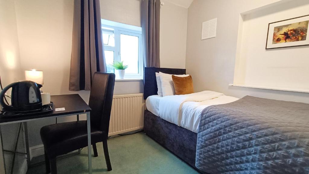 Stansted Lodge Elsenham - Habitación Individual Con Baño Compartido