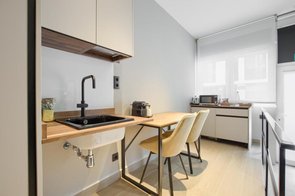 Dobo Madrid Murillo - Standard Double Room