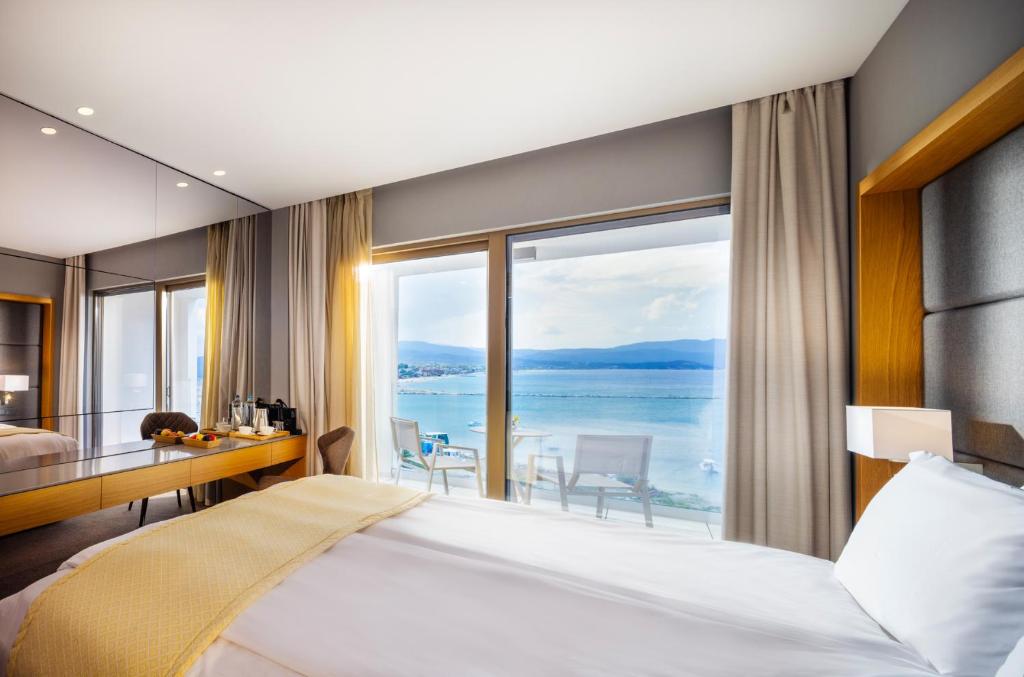 Mount Athos Resort - 8