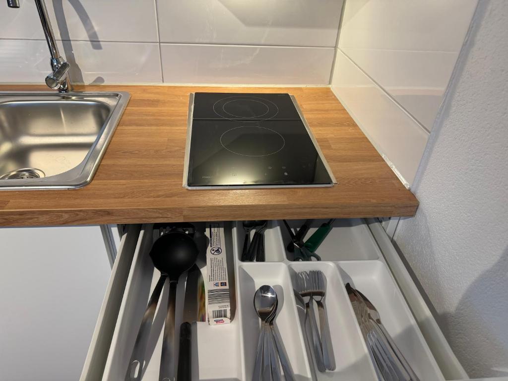 Fotografie z fotogalerie ubytování 2 Zimmer Apartment mit kostenlosem Parkplatz v Stuttgartu