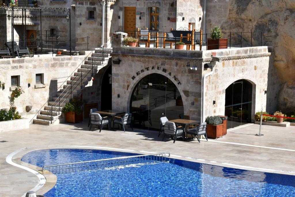 Bazén v ubytování Göreme Cave Suites nebo v jeho okolí