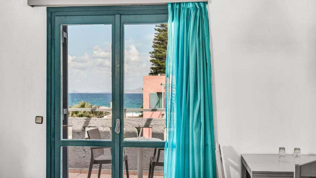 Nespecifikovaný výhled na moře nebo výhled na moře při pohledu z hotelu