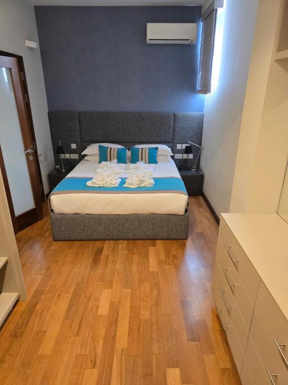 D Townhouse Boutique Suites - 8