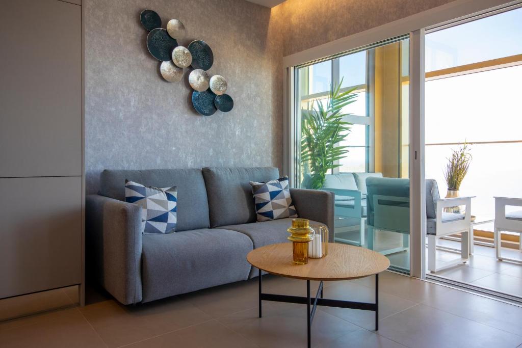 Posezení v ubytování INTEMPO SKY RESORT in BENIDORM TOP PREMIUM APARTAMENTS