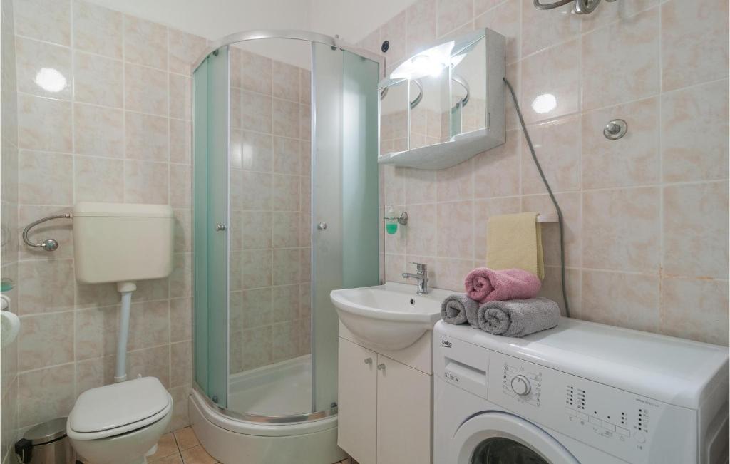 Kúpeľňa v ubytovaní Holiday Home Omiska I