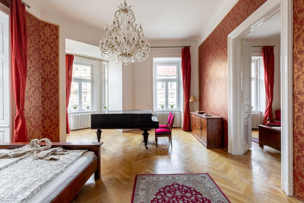 Rom-Antique Residence at City Center 1073 Budapest, 40-42 Erzsébet körút kép - 1