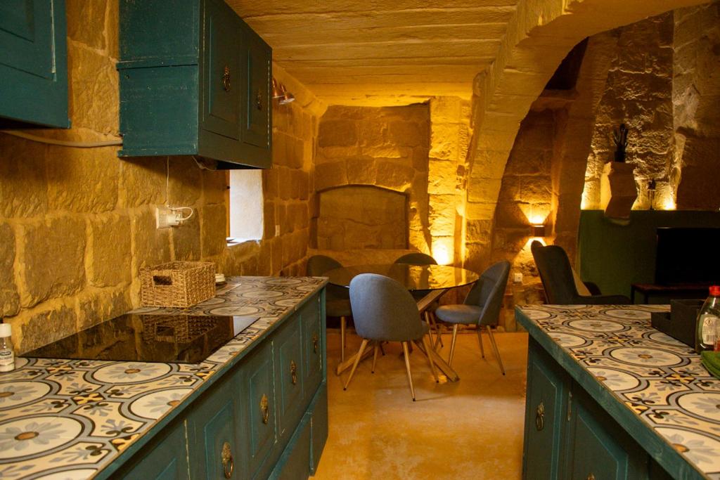 Köök või kööginurk majutusasutuses Unique Village Hideaway