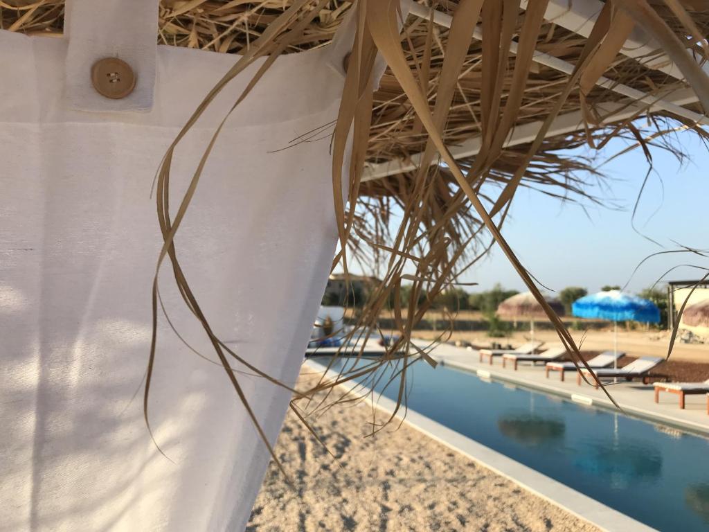 Bazén v ubytování CasapiuHolidaySicilia-Adults Only nebo v jeho okolí