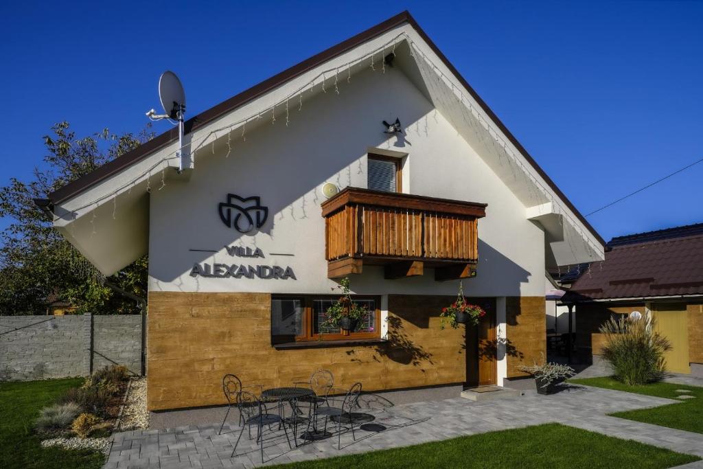 Budova, kde se vila nachází