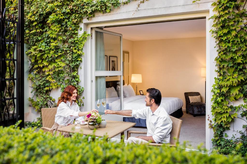 Hosté ubytování Mandarin Oriental, Prague