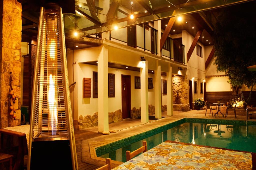 Bazén v ubytování Rogai Hotel Pousada nebo v jeho okolí