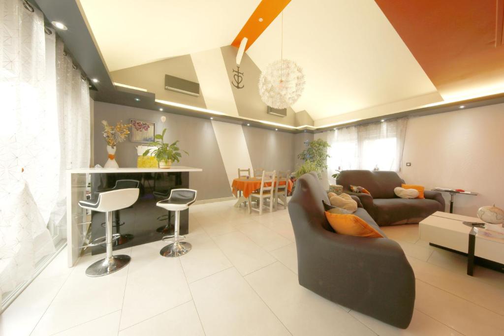 Bretzel Home – photo 17