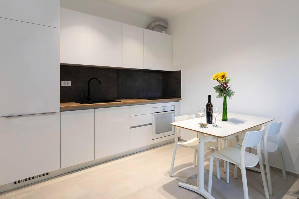 Apartments Bina
