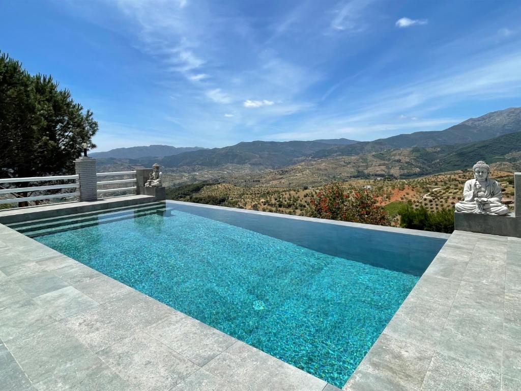 Bazén v ubytovaní Casa Eden - Mountain View, Infinity Pool alebo v jeho blízkosti