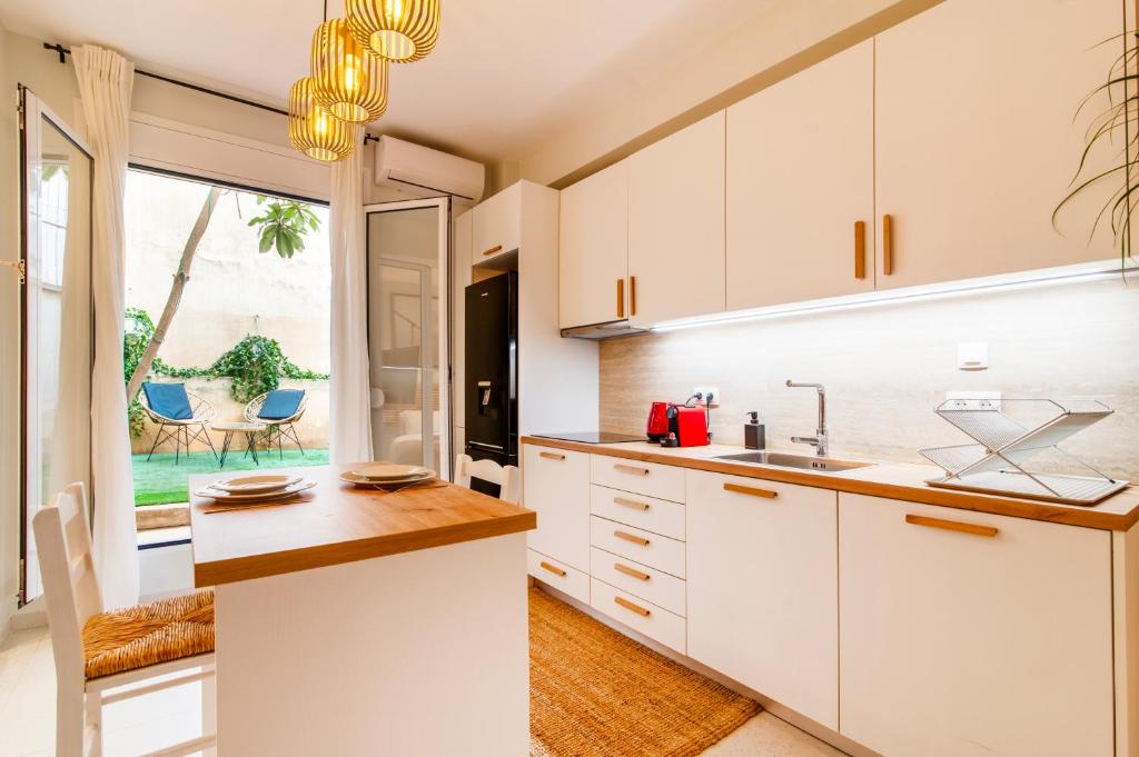 Solonaki Beautiful Studio Apt in the heart of Athens