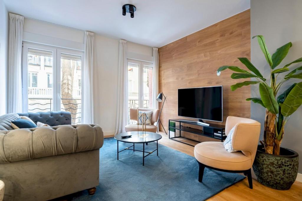 TV a/nebo společenská místnost v ubytování 3 bedrooms 2 bathrooms furnished - Salamanca - Stylish - MintyStay
