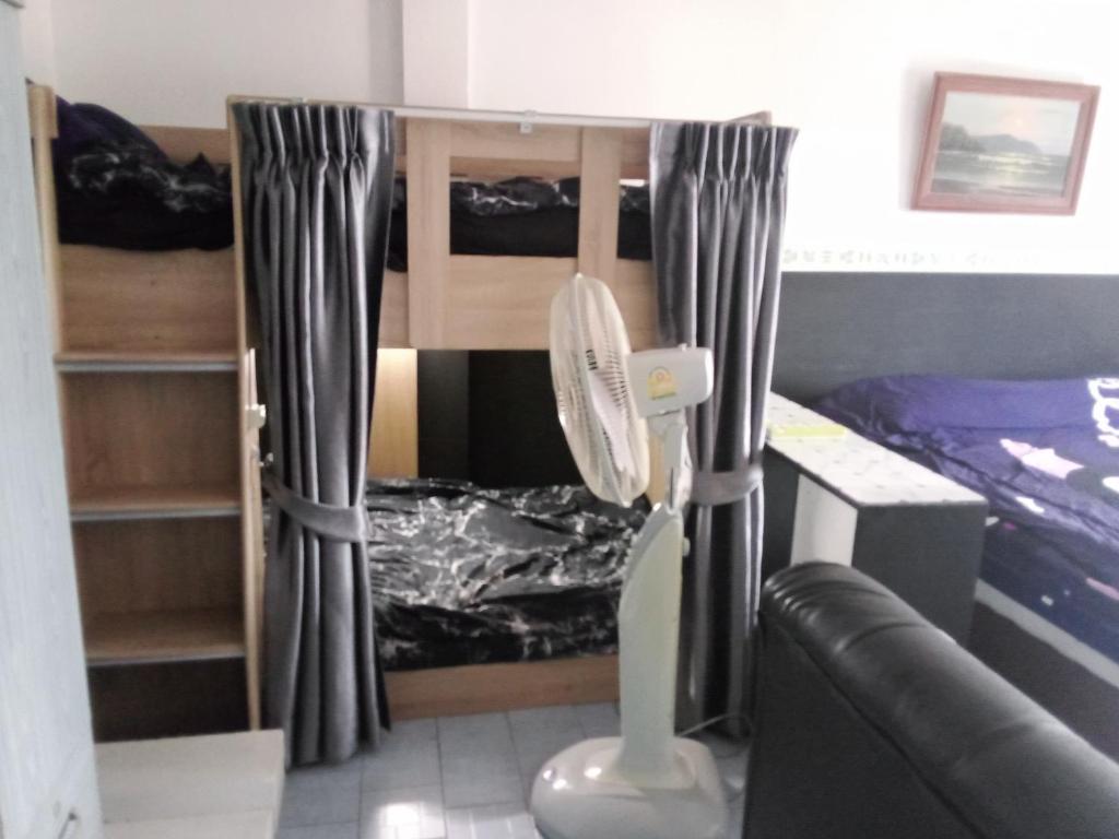 BEN & LEK GUESTHOUSE - Deluxe Quadruple Room