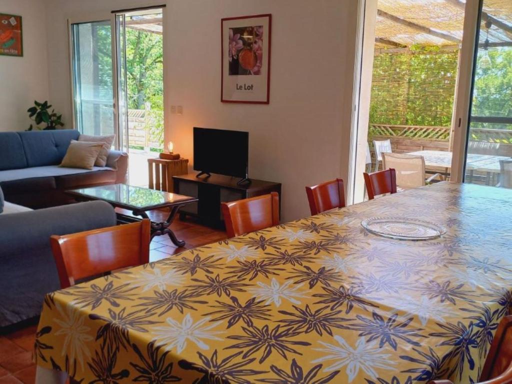 Istumisnurk majutusasutuses Gîte Maison Faure