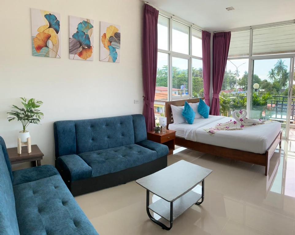 Lanta Just Come Hotel - 11