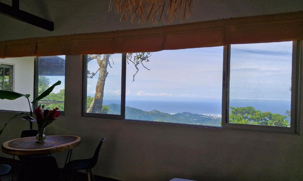 Minca Sintropia - Sustainable Lodge & Organic Coffee Finca - Family Room With Private Bathroom