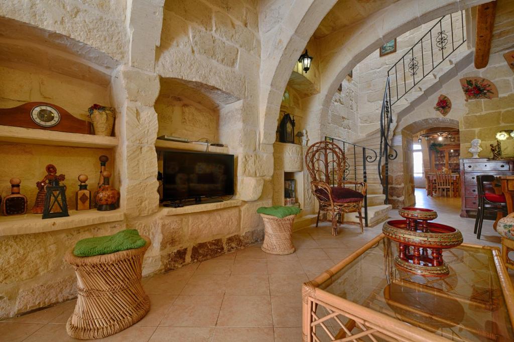 Fotografie z fotogalerie ubytování Farmhouse Razzett Ta' Twil v destinaci Għarb