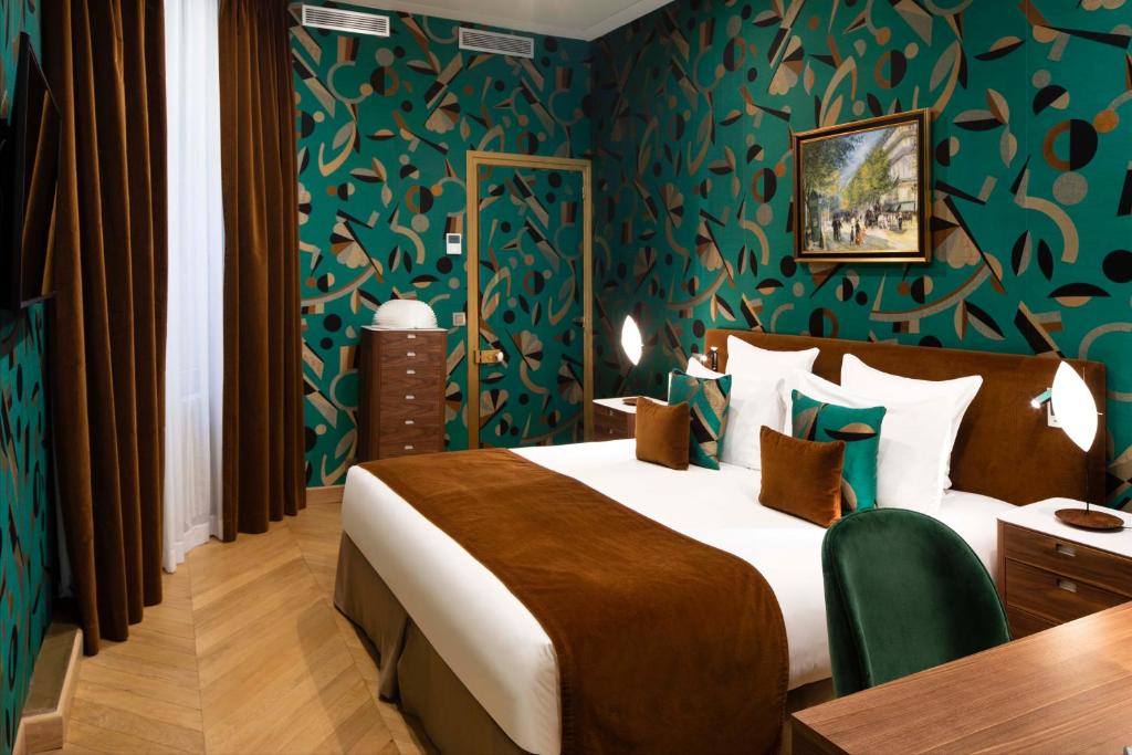 Hotel Pas De Calais - Deluxe Double Room