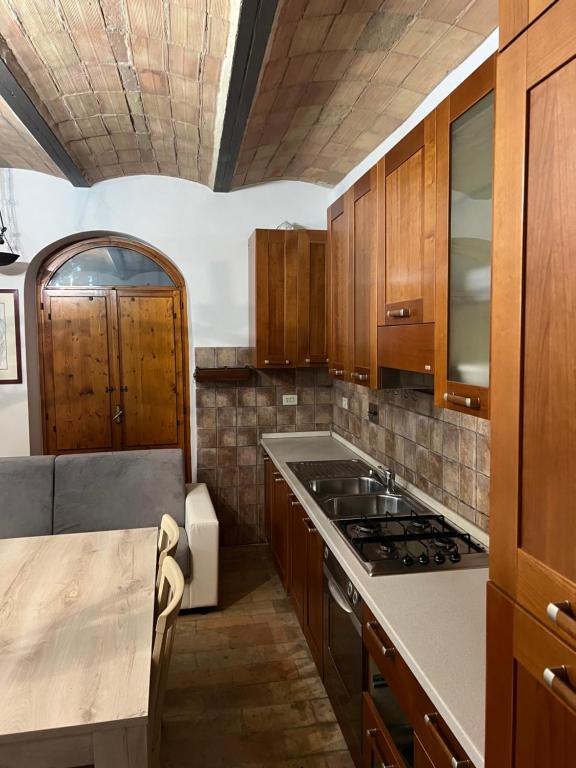 Kuchyň nebo kuchyňský kout v ubytování Assisi, da Lisetta