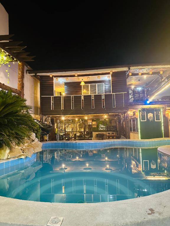 Bazén v ubytování Raneville Hotspring Private Resort nebo v jeho okolí