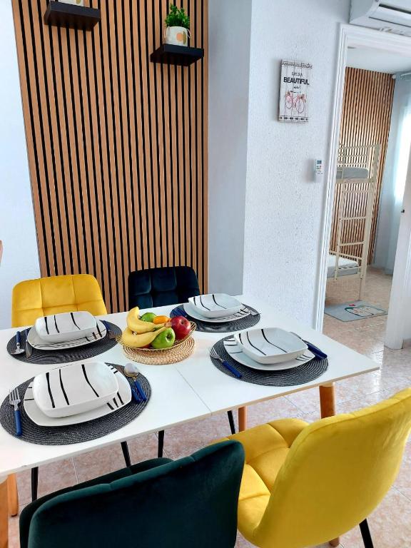 A seating area at Mira apartman