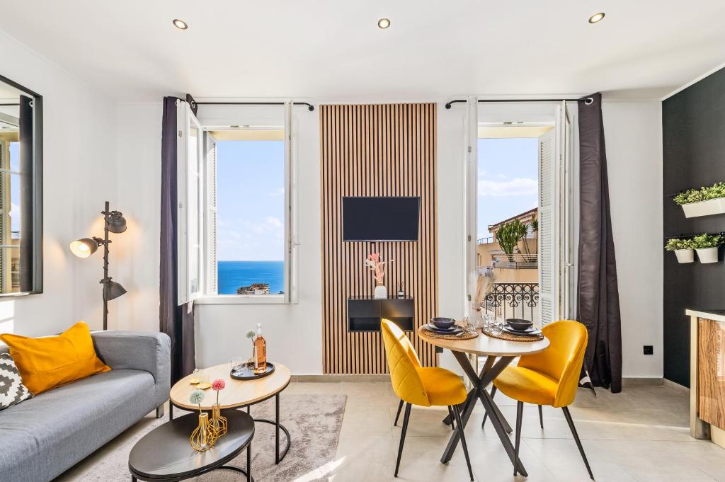 Posezení v ubytování Frontière Monaco - Splendide 2 pièces - Vue Mer