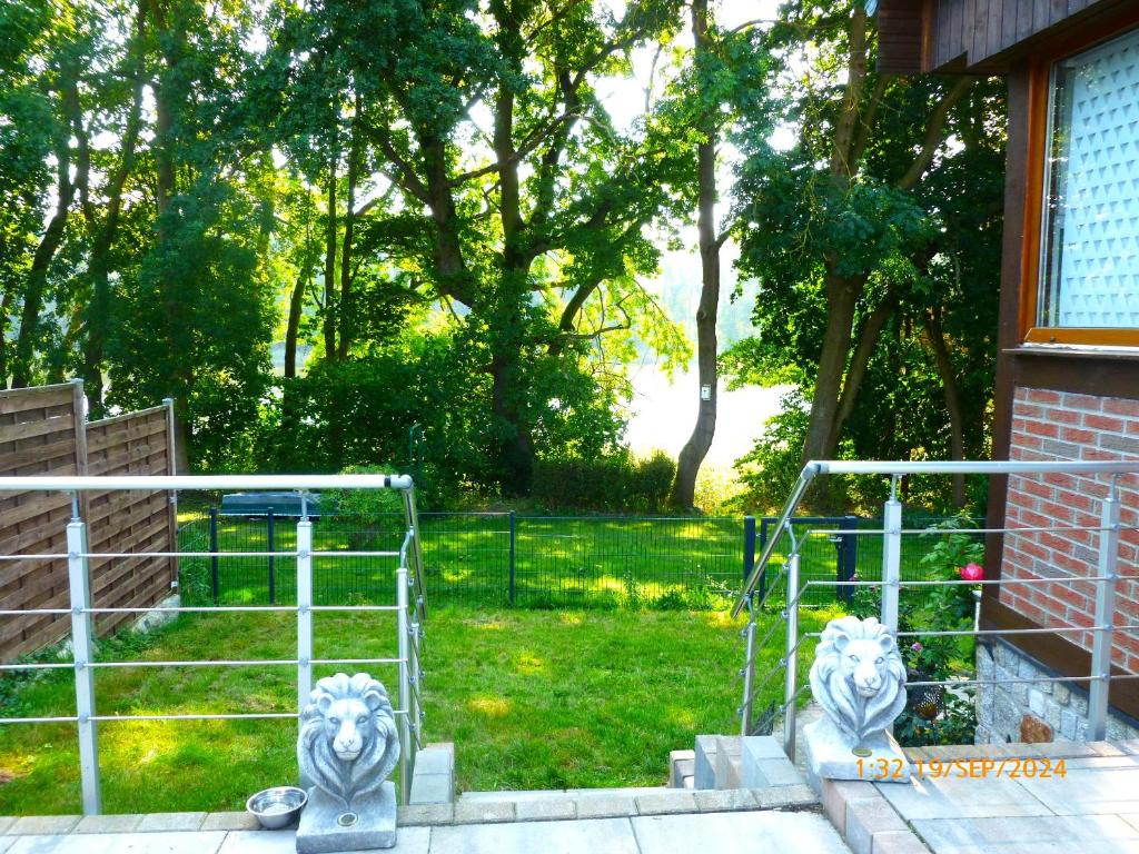 Zahrada ubytování Schwandt-ein Bungalow mit Wasserblick, Ruderboot auf Anfrage