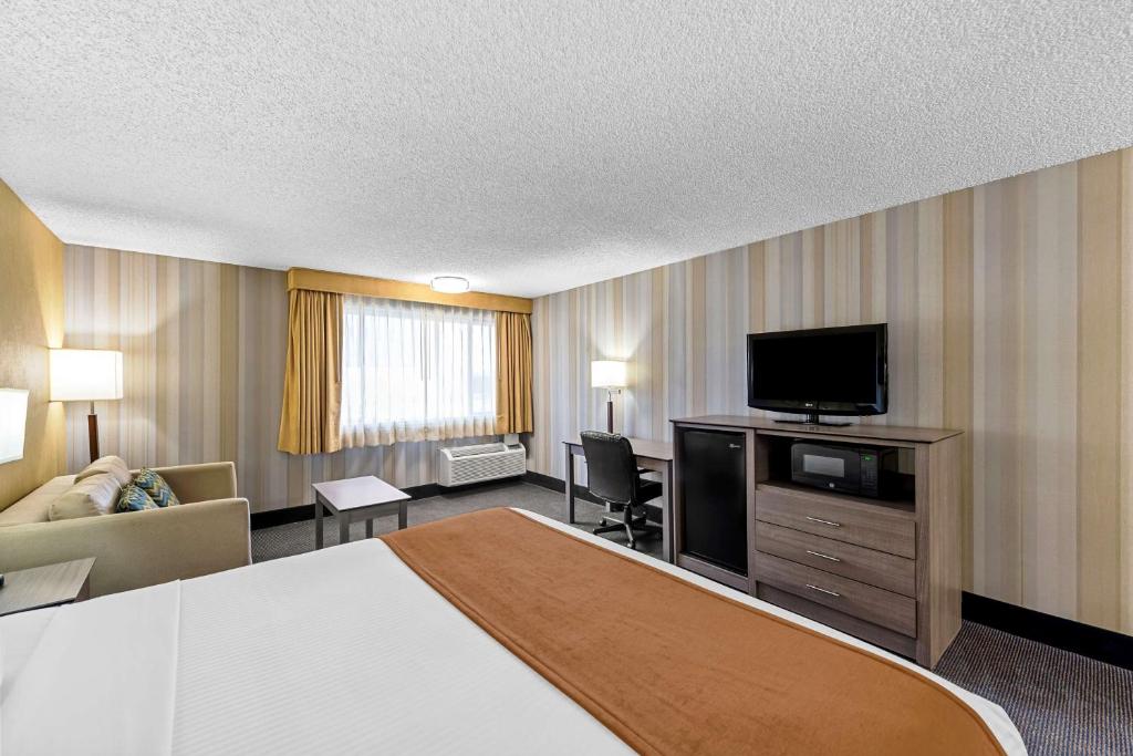 Best Western Cascadia Inn - King Room Met Bankbed - Niet -roken