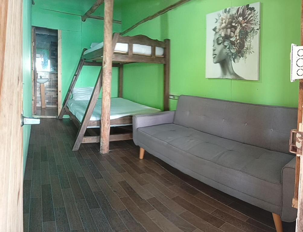 Un lugar para sentarse en Cabañas Palos Locos