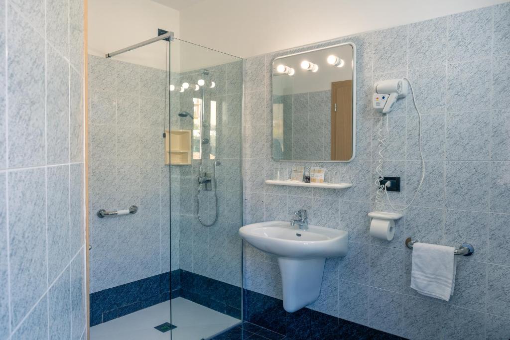 Koupelna v ubytování Hotel Irma