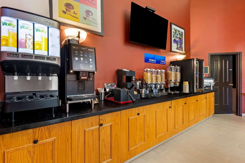 Lounge nebo bar v ubytování Best Western of Olds