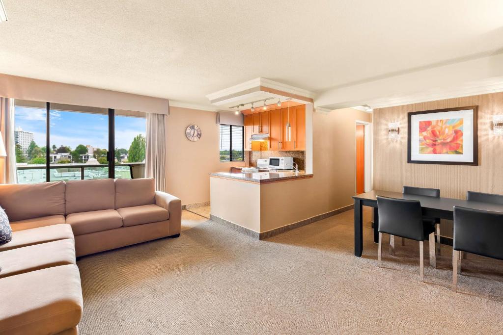 Best Western PLUS Inner Harbour Hotel - Resim 34