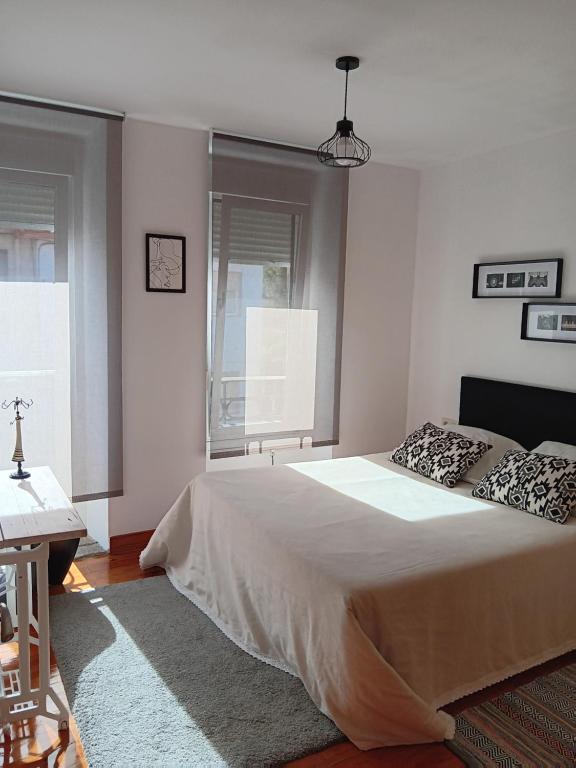 Postel nebo postele na pokoji v ubytování Casa Regina Baiona- ideal familias, grupos y peregrinos cerca playa