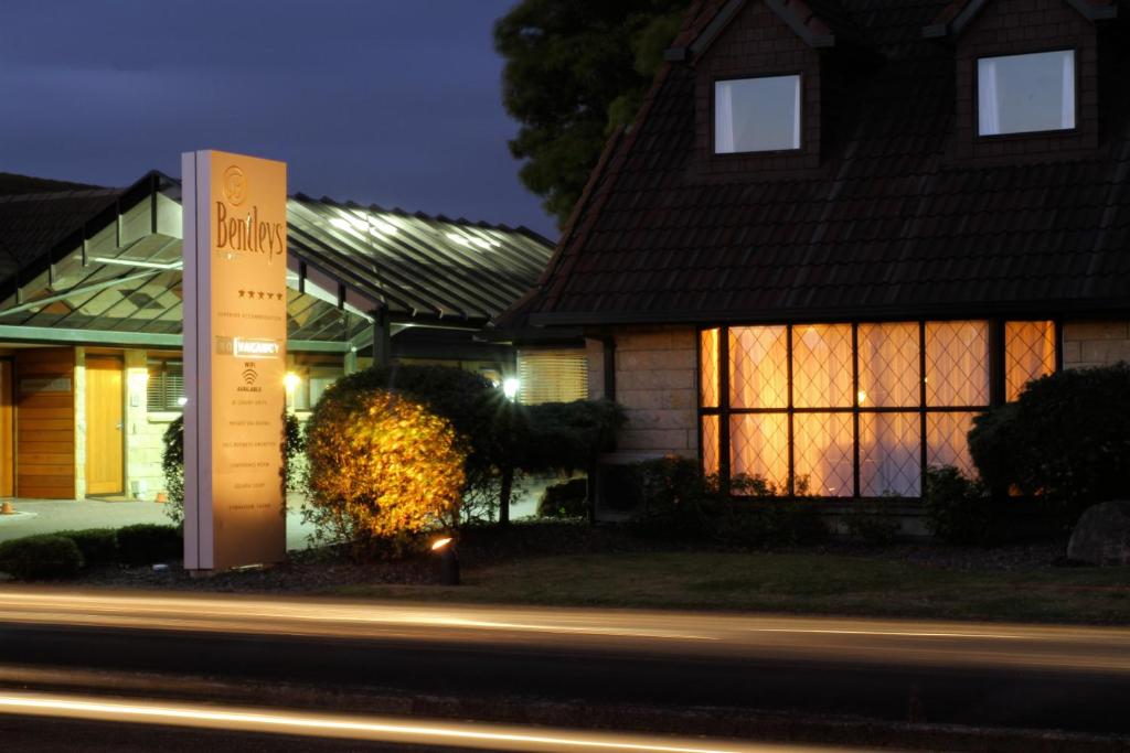 Bentleys Motor Inn - Resim 6