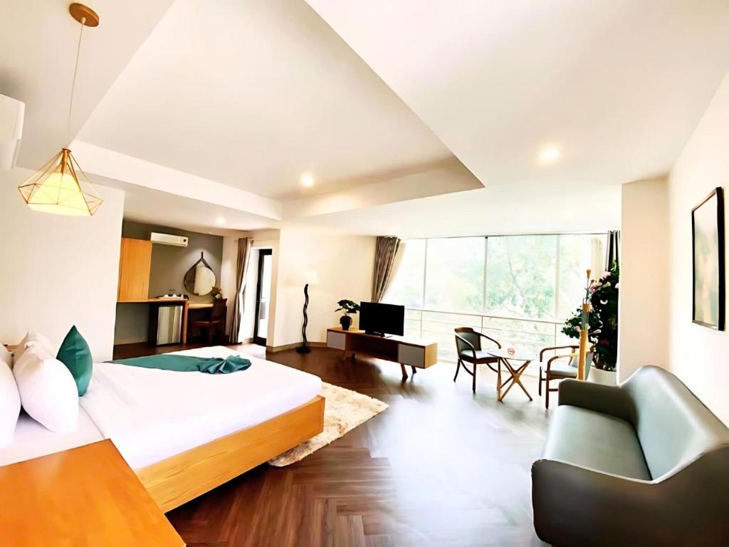 Suite Panorama Nhìn Ra Quang Cảnh Thành Phố