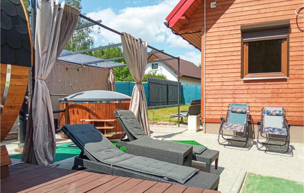Αίθριο ή υπαίθριος χώρος στο Gorgeous Home In Morag With Sauna