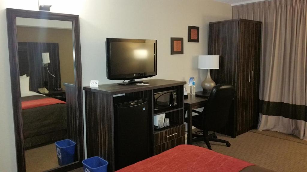 Comfort Inn Trenton - Queen Room - Begane Grond - Huisdiervriendelijk